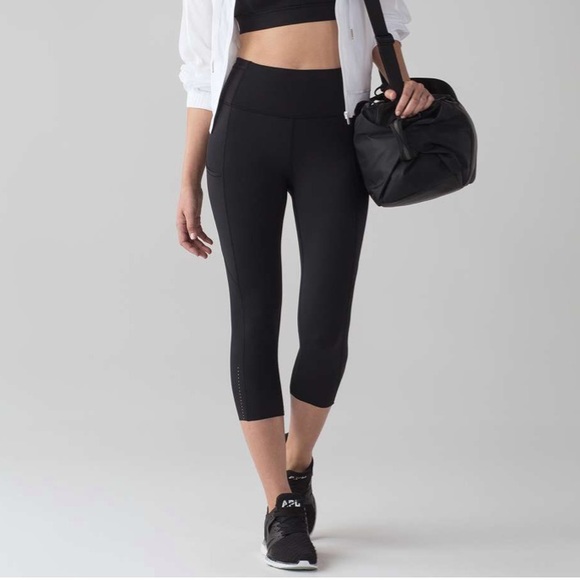 lululemon athletica Pants - Lululemon Fast & Free Crop II *Nulux 19"